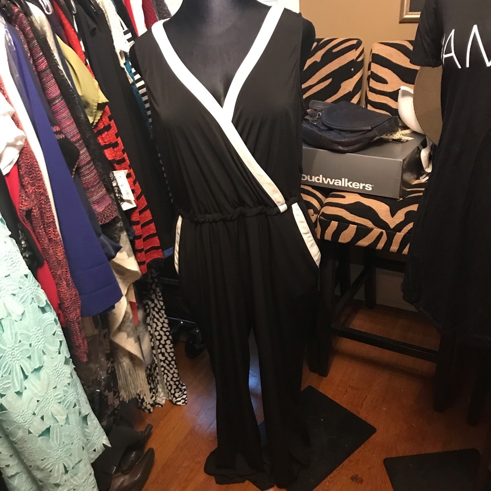 NY Collection Black Jumpsuit with White Trim
